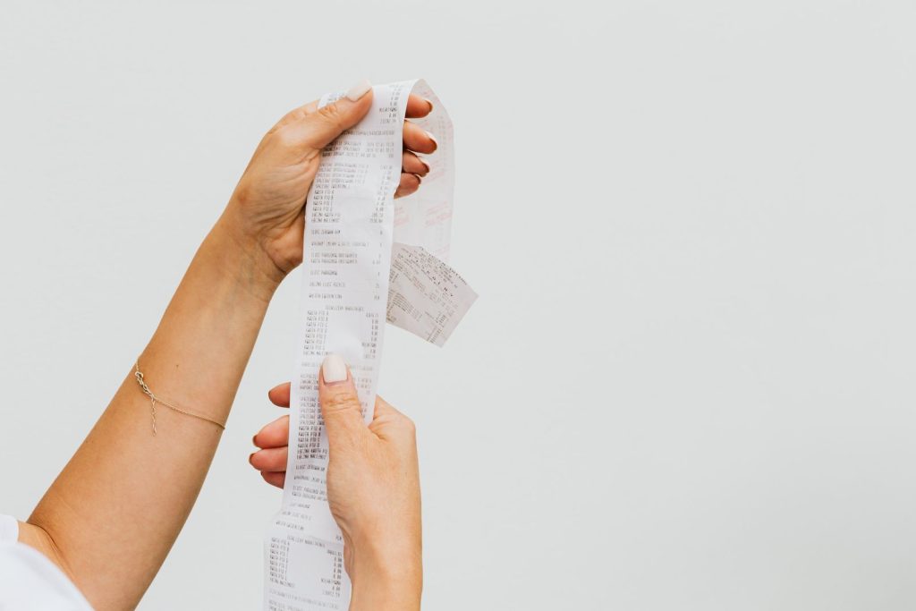 UAE tax invoice requirements on a POS receipt